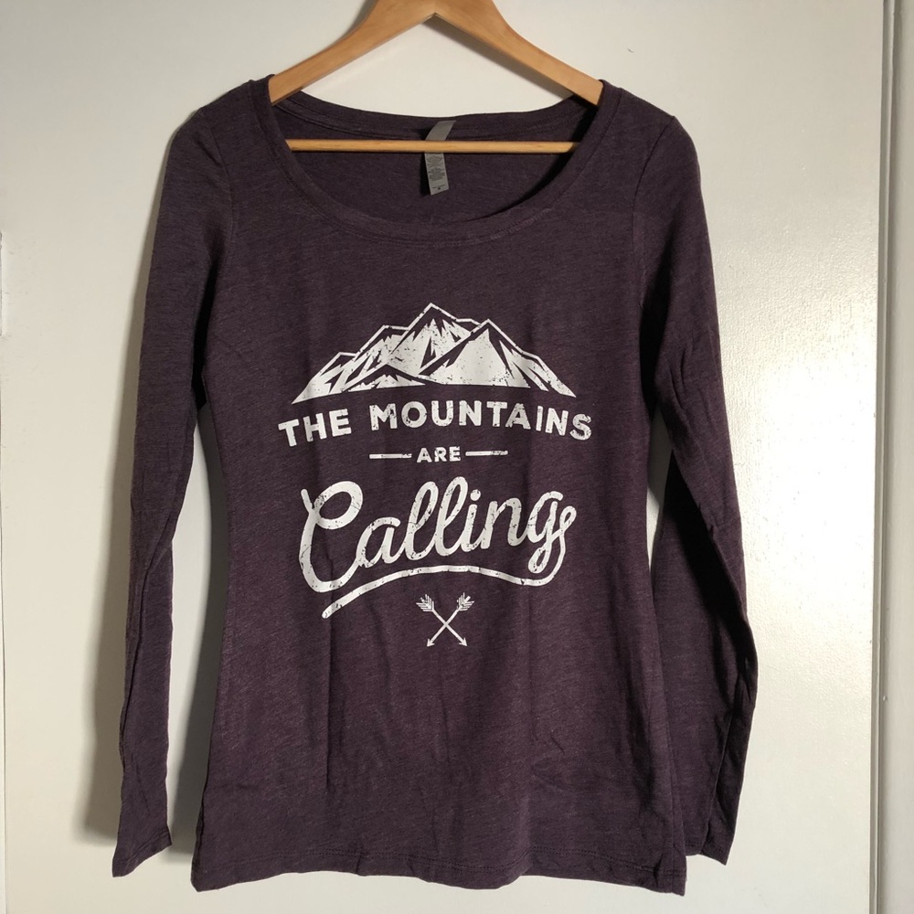 Purple “Mountains Are Calling” graphic tee